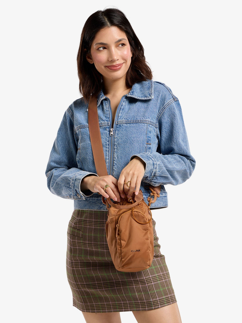 Water Bottle Holder in Camel